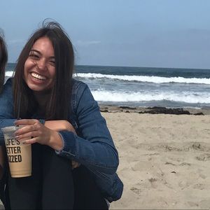 Meet your Posher, Angela